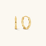 Aniq Scalloped Edge Huggies | 18k Gold Vermeil & 925 Sterling Silver | 13mm | Hypoallergenic