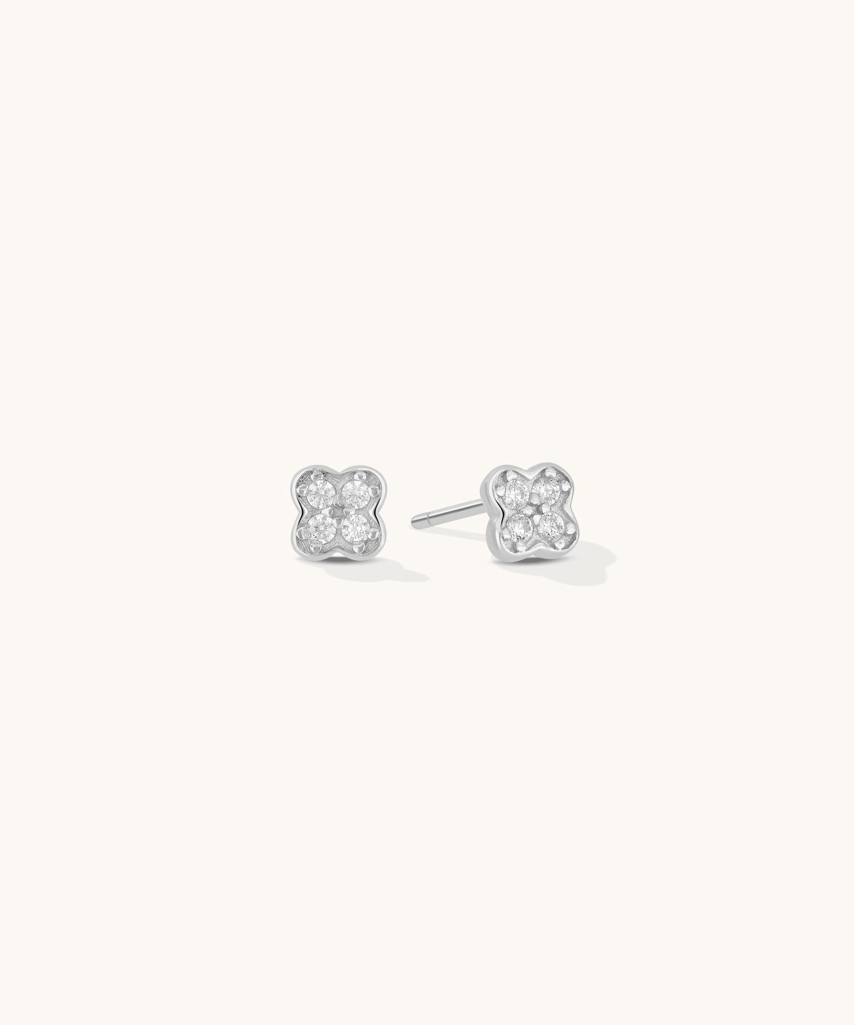 Aniq Classic Clover Crystal Stud Earrings | 18k Gold Vermeil & 925 Sterling Silver | Hypoallergenic
